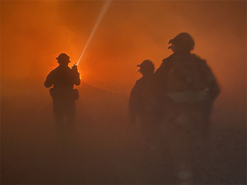 Incêndios deflagram em pastagens nas fronteiras China-Mongólia e China-Rússia