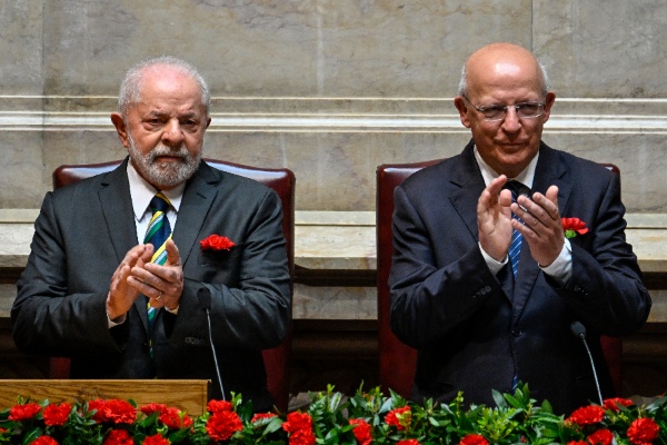 Presidente brasileiro pede diálogo e negociação política