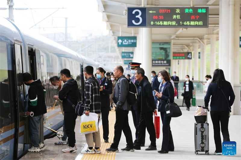 Fluxo de passageiros na China com subida acentuada durante feriado de primeiro de maio