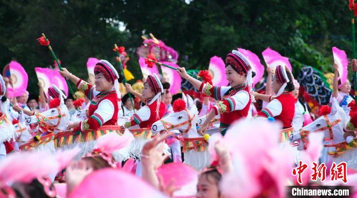 Galeria: festival étnico de Yunnan arranca oficialmente