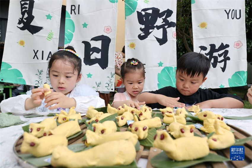 China: atividades tradicionais assinalam aproximação do verão