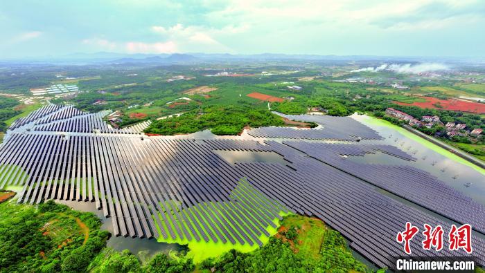 Galeria: estação de armazenamento de energia solar no leste da China