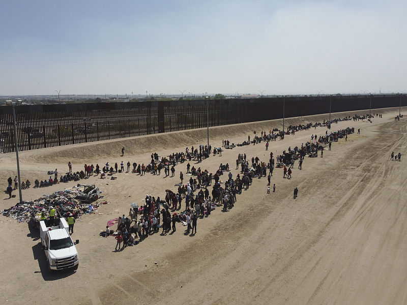 EUA: mais de dez mil imigrantes ilegais foram presos todos os dias