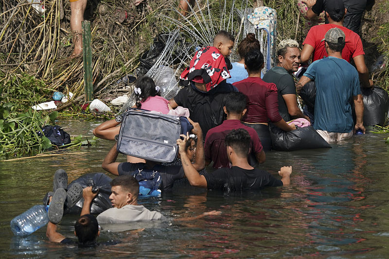 EUA: mais de dez mil imigrantes ilegais foram presos todos os dias