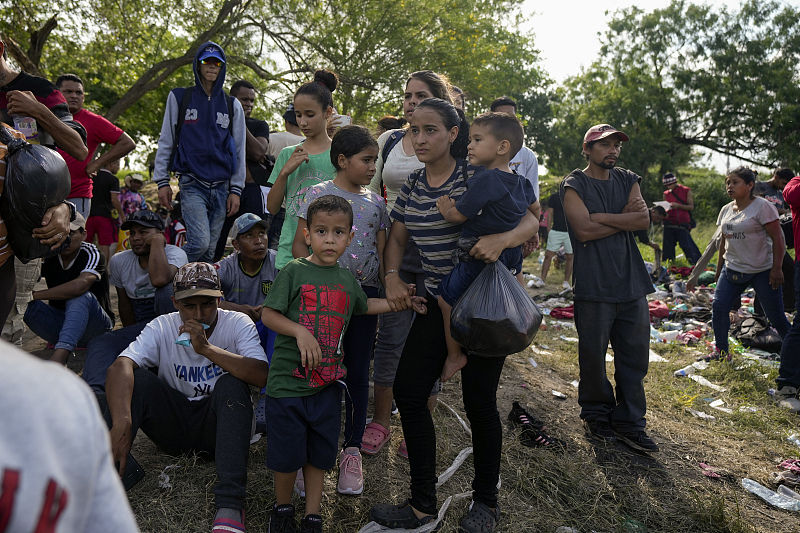 EUA: mais de dez mil imigrantes ilegais foram presos todos os dias