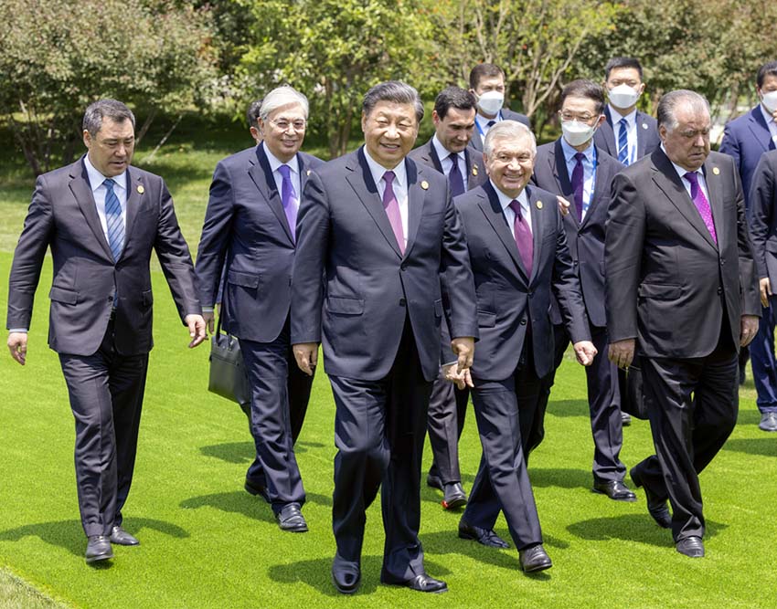 Xi Jinping e líderes da Ásia Central anunciam inauguração de mecanismo de cúpula