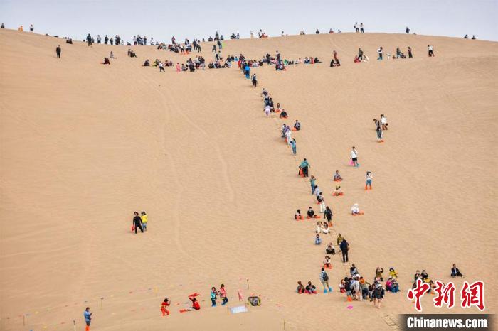 Recepção turística de Dunhuang atinge novo recorde