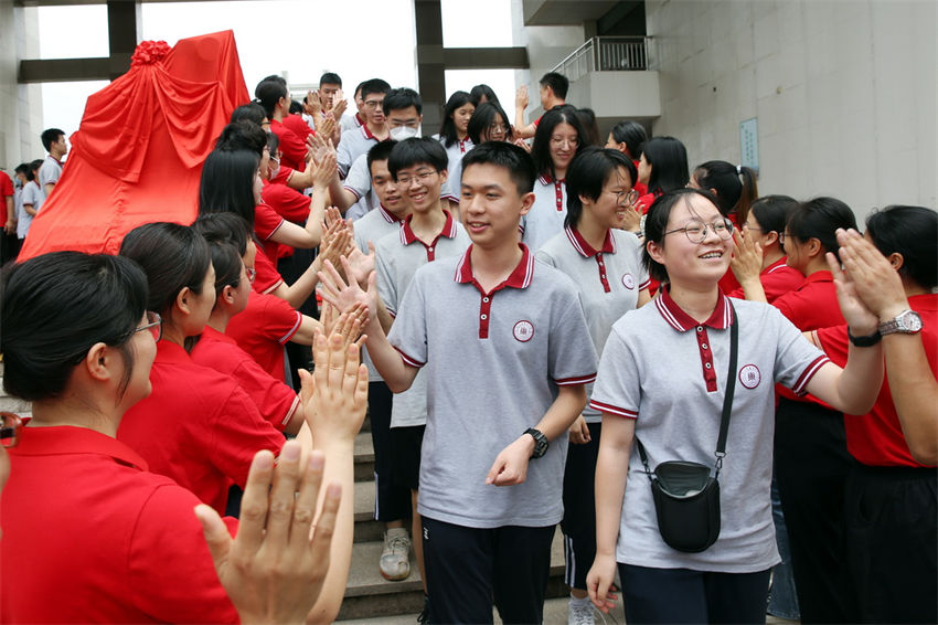 China realiza preparativos para vestibular nacional