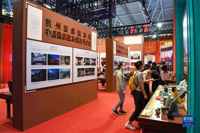 Feira Internacional das Indústrias Culturais é aberta em Shenzhen