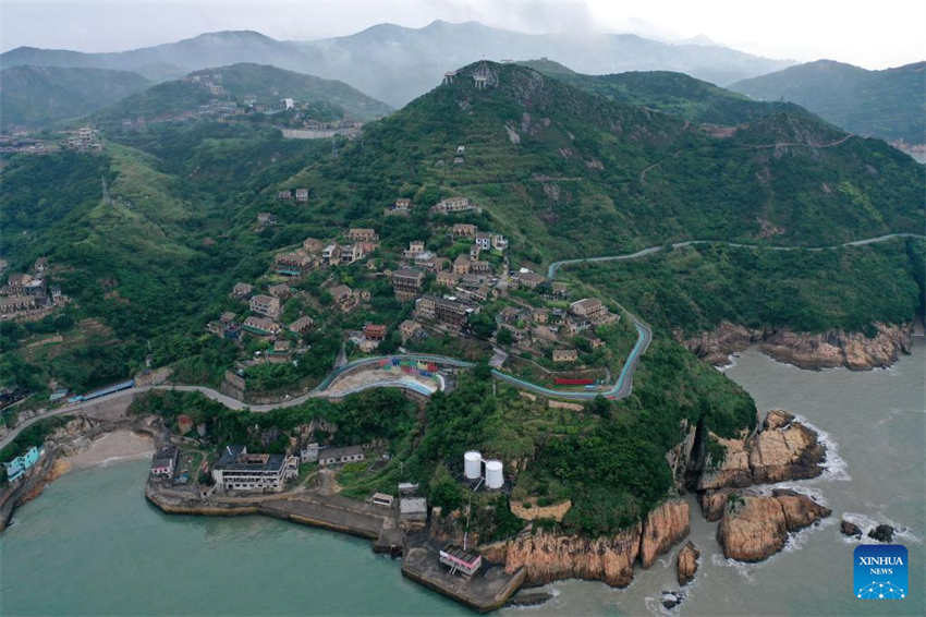 Zhejiang implementa programa de renascimento verde rural para reformar ambiente das aldeias