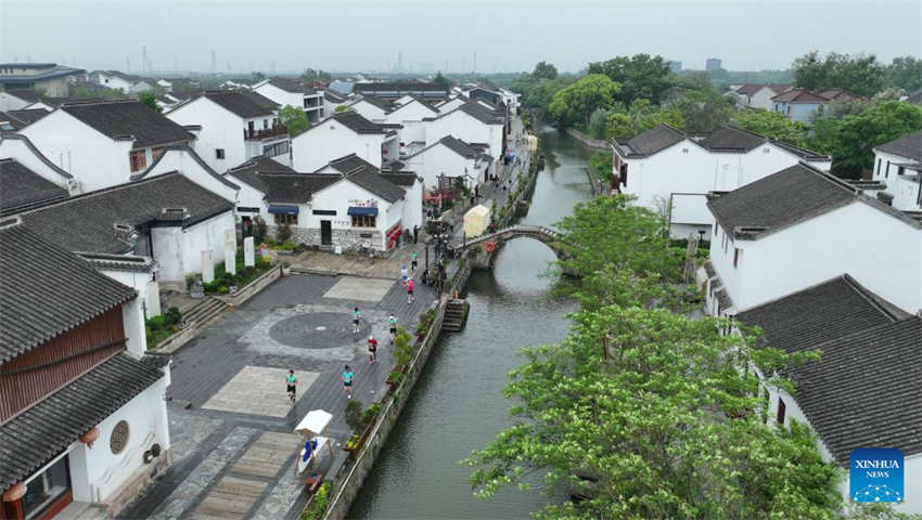 Zhejiang implementa programa de renascimento verde rural para reformar ambiente das aldeias