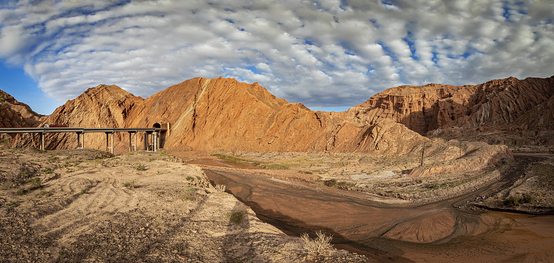 Xinjiang: rodovia Duku reaberta ao tráfego