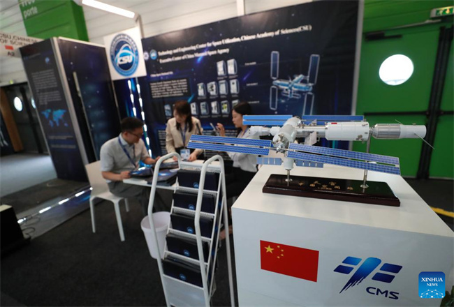 Empresas chinesas apresentam várias novidades no 54º Paris Air Show