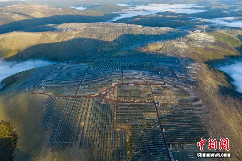 China: maior estação híbrida de energia solar e hídrica do mundo colocada em operação em Sichuan