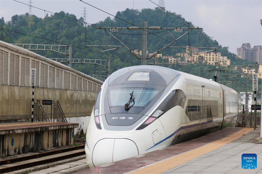 Ferrovia de alta velocidade Guiyang-Nanning inicia oficialmente testes de operação