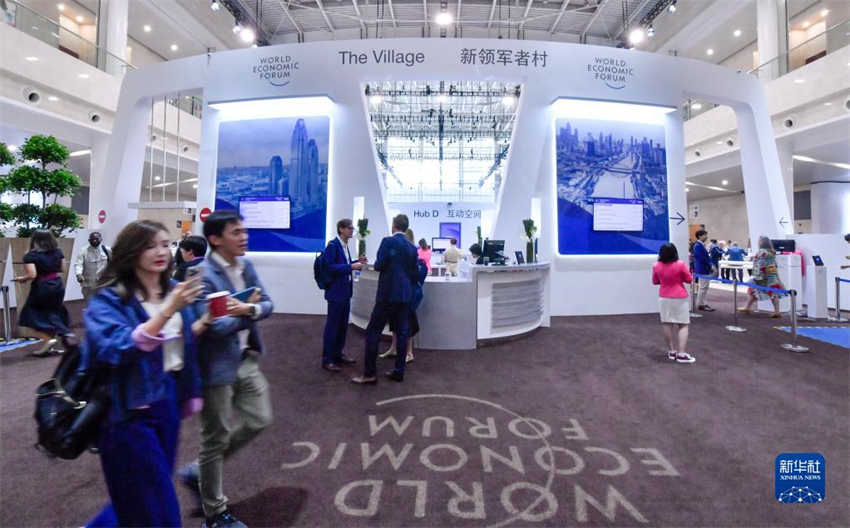 14º Fórum Davos de Verão é inaugurado em Tianjin