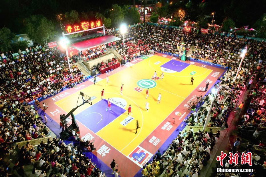 Quanzhou organiza torneio rural de basquete, leste da China