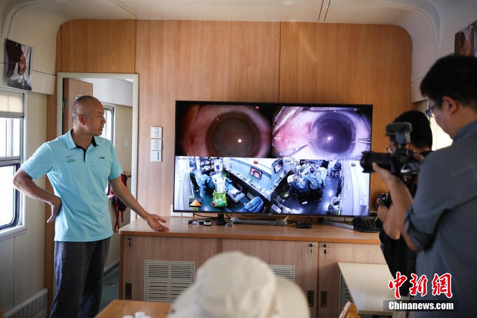 Trem da Saúde: hospital oftalmológico de caridade funciona em trem