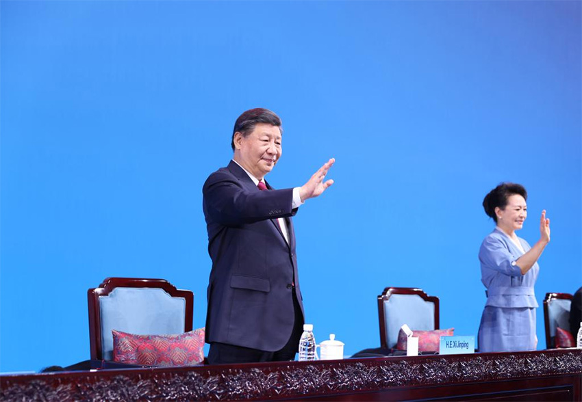 Xi Jinping declara a abertura dos Jogos Mundiais Universitários da FISU de Chengdu