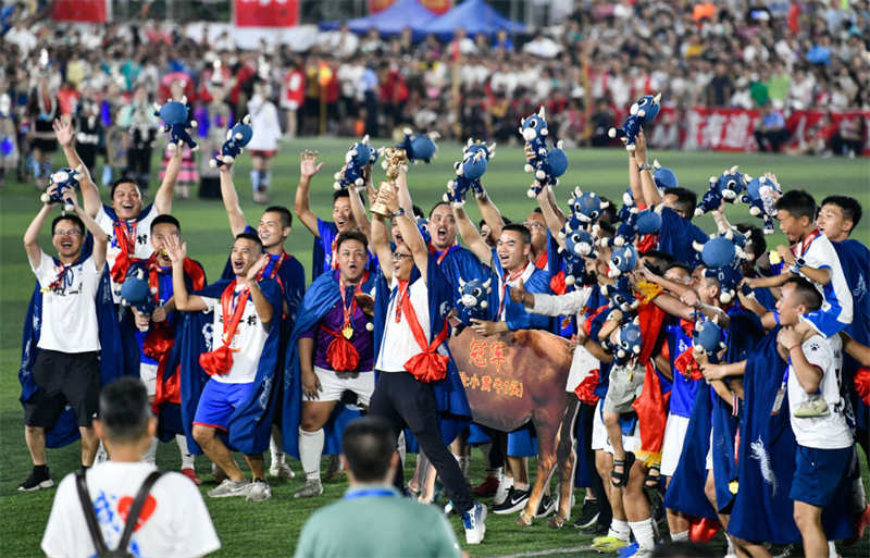 Super Liga da Vila inspira paixão pela vida