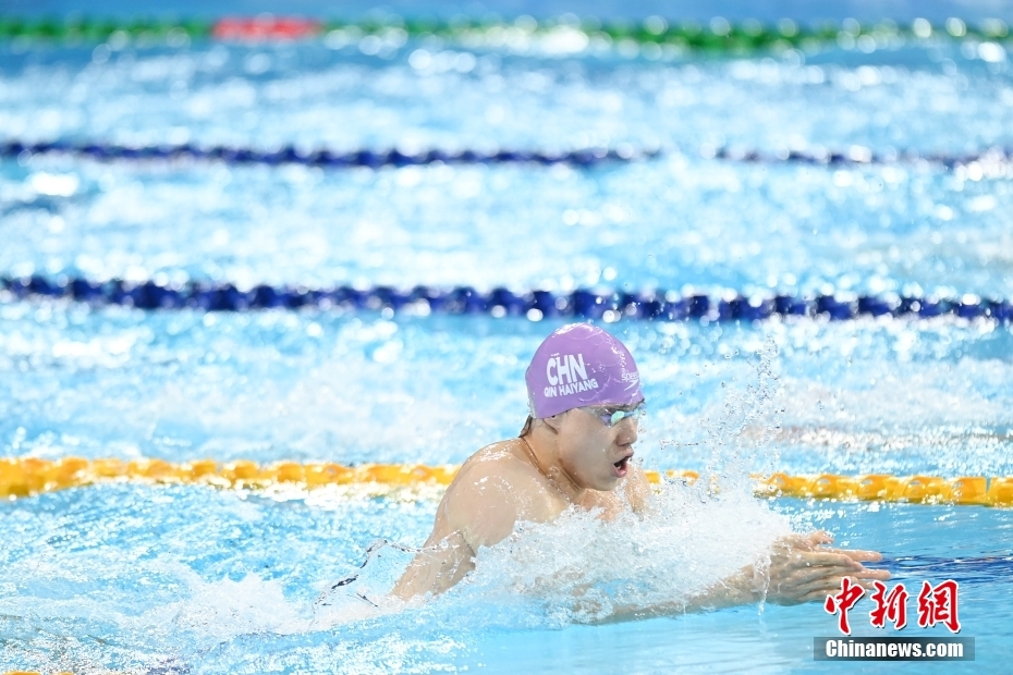 Universíade de Chengdu: Qin Haiyang conquista medalha de ouro em 100m peito masculino