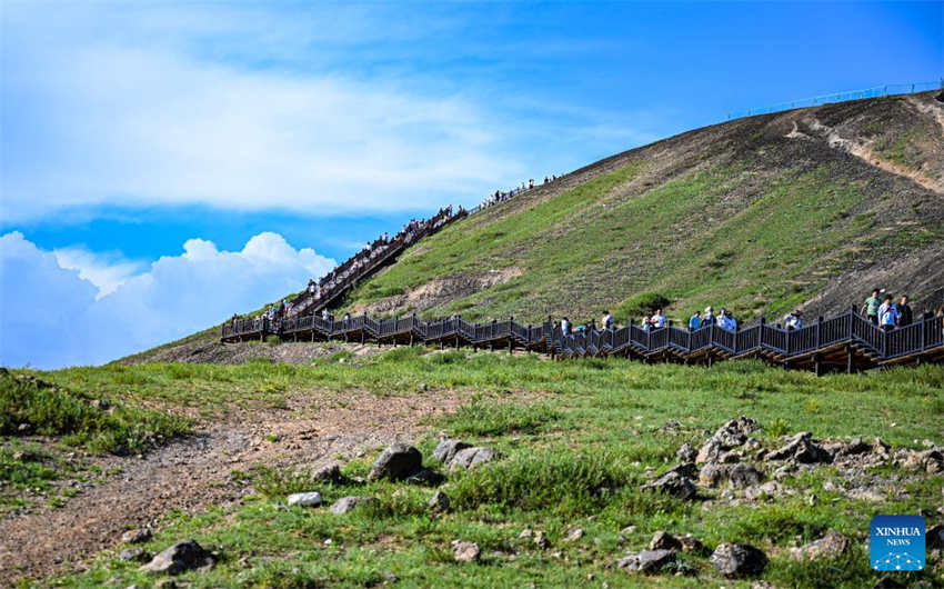 Mongólia Interior: aglomerado de vulcões de Ulanhada atrai turistas