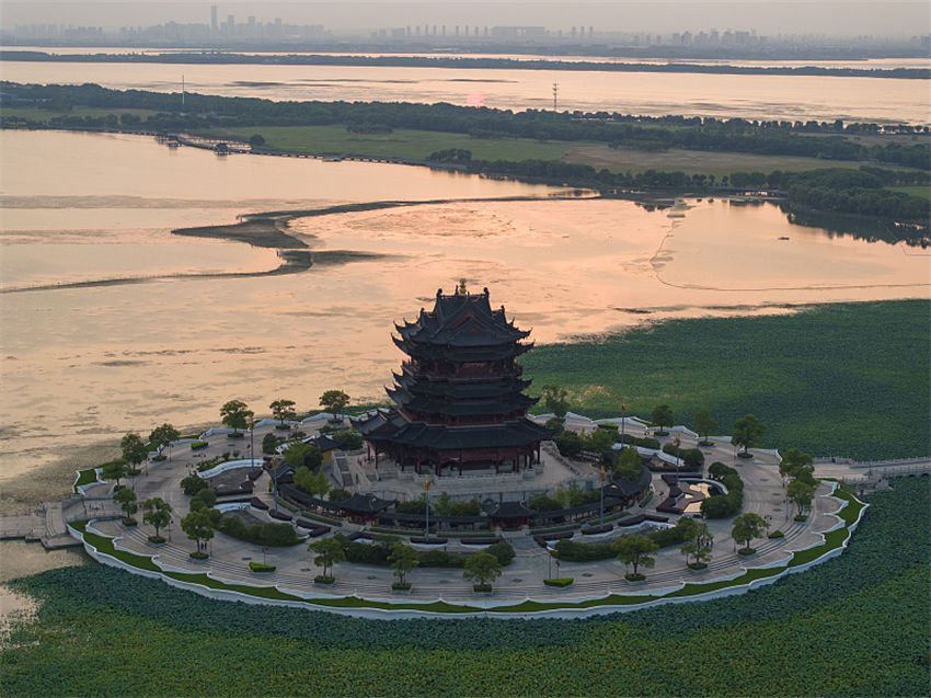 Galeria: templo Chongyuan apresenta forma de lótus em Suzhou