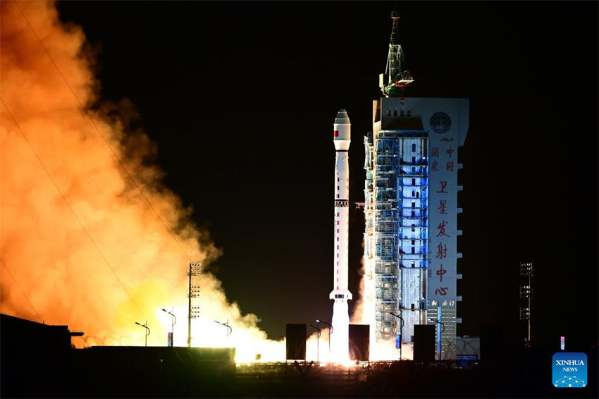 China lança novo satélite para observação da Terra