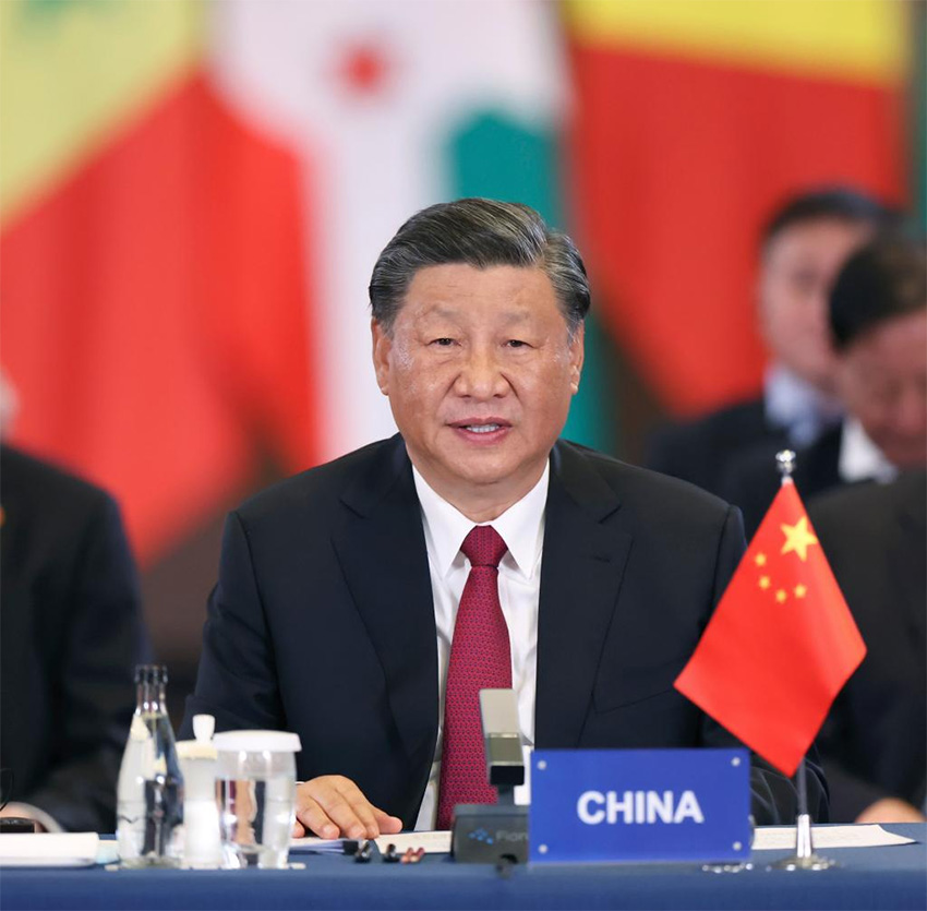 Xi Jinping pede que China e África deem mãos para modernização