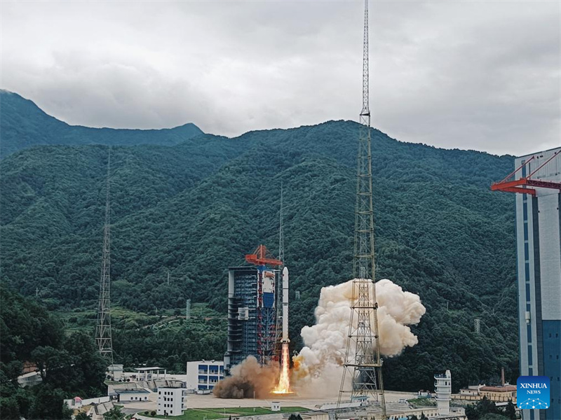 China lança novo grupo de satélites de sensoriamento remoto com sucesso