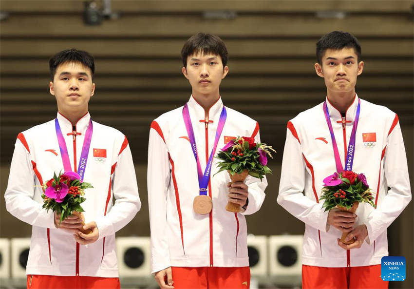 Sheng da China estabelece novo recorde mundial a caminho do ouro na carabina de ar 10m em Hangzhou