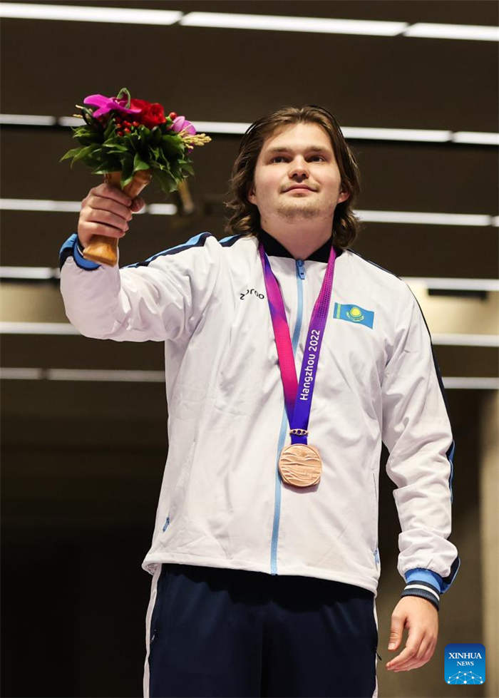 China conquista dois ouros na pistola de tiro rápido masculina de 25m com novo recorde mundial por equipes na Asiad de Hangzhou