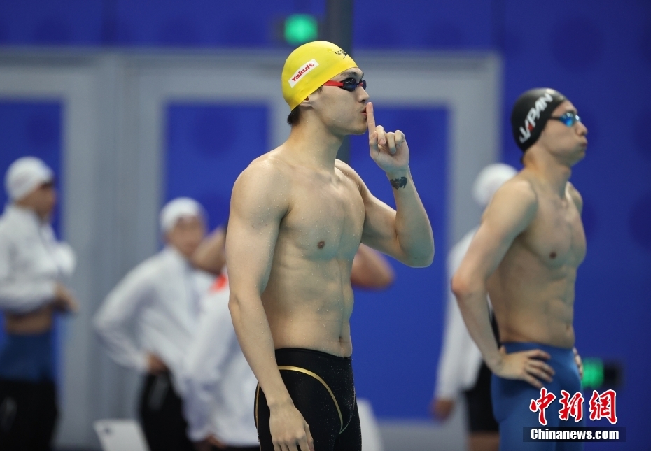 China conquista título de revezamento 4x100m medley misto