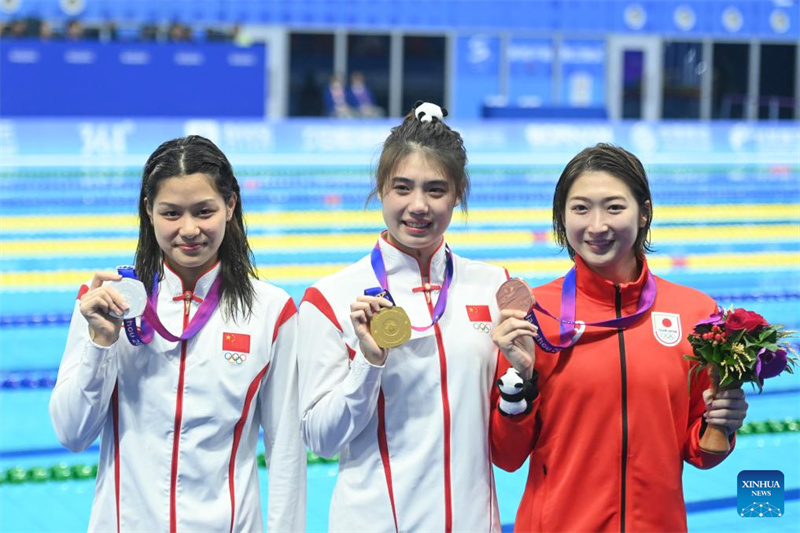 Nadadora campeã olímpica Zhang Yufei conquista 6º ouro em Jogos Asiáticos de Hangzhou