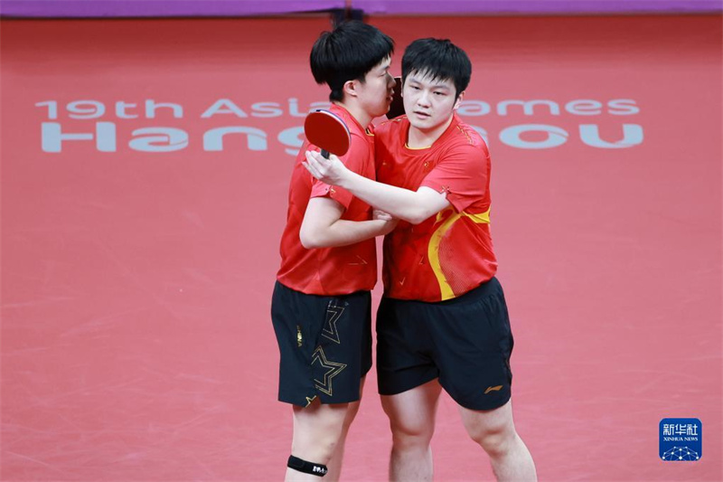 China conquista medalha de ouro no tênis de mesa em duplas masculinas nos Jogos Asiáticos