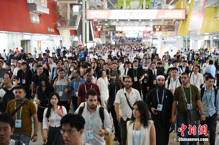 134ª Feira de Cantão começa em Guangzhou