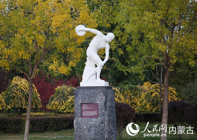 Inaugurada primeira Exposição Internacional de Escultura Artística de Hohhot
