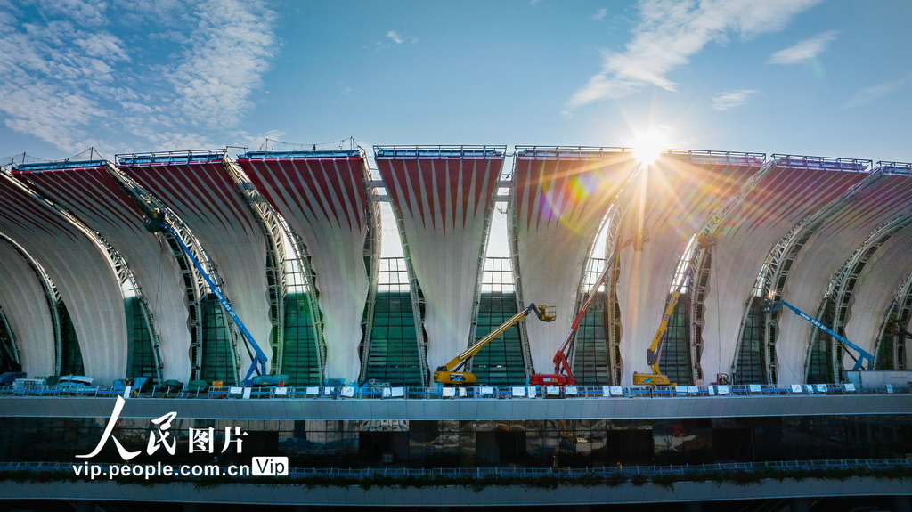 Construção da estação ferroviária Baiyun segue em andamento