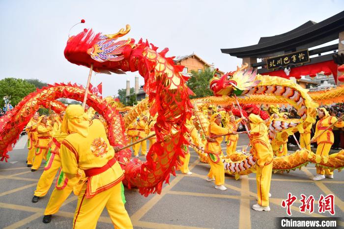 Condado autônomo de etnia Qiang de Beichuan celebra 20º aniversário de sua fundação, sudoeste da China