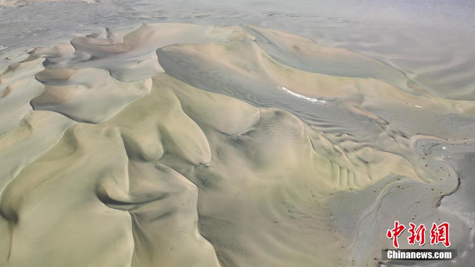 Galeria: maravilhosa vista da montanha de areia em Xinjiang.