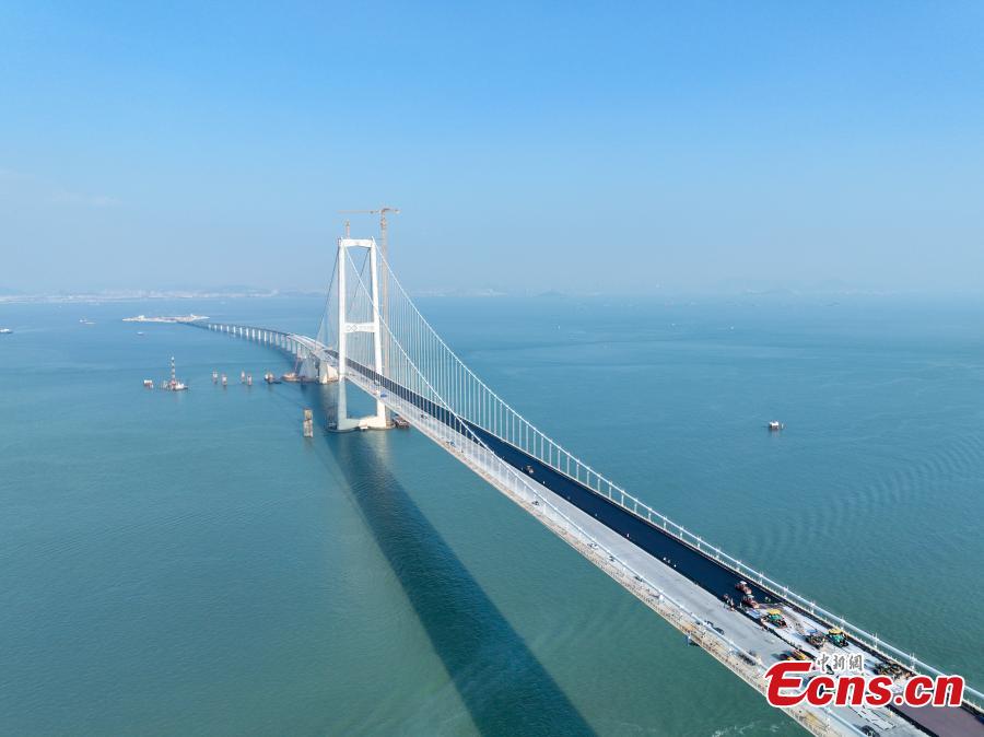 Pavimento em deck de aço foi concluído na ponte Lingdingyang, no sul da China