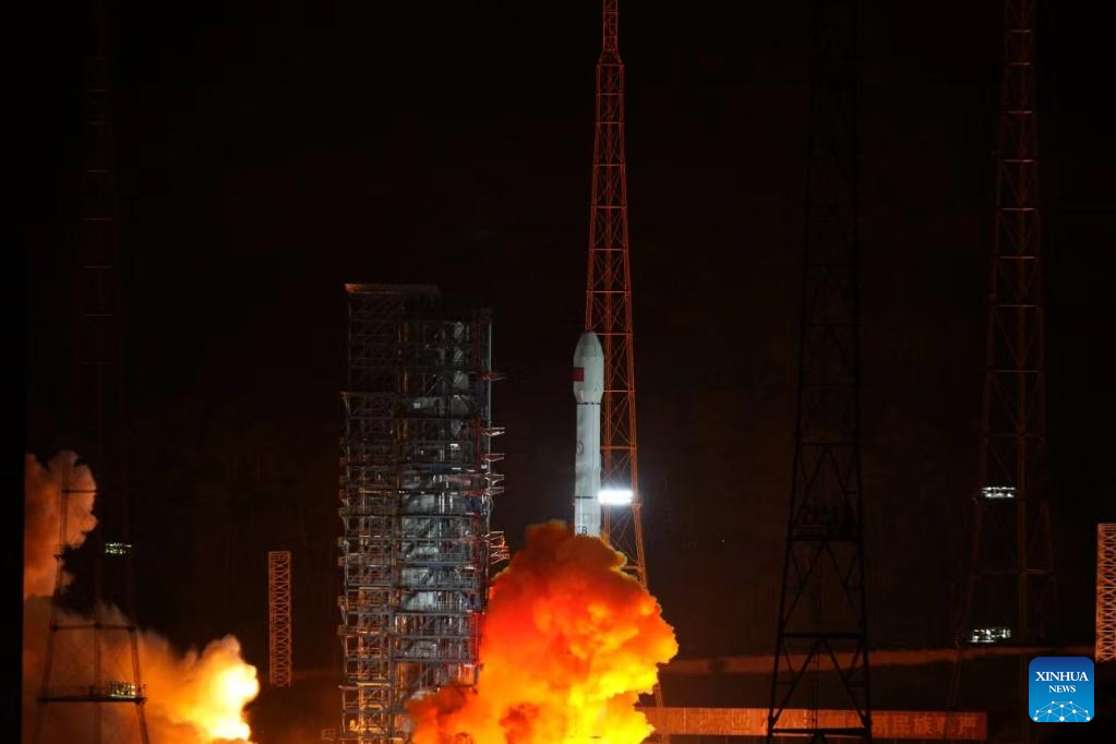 China lança satélite Zhongxing-6E