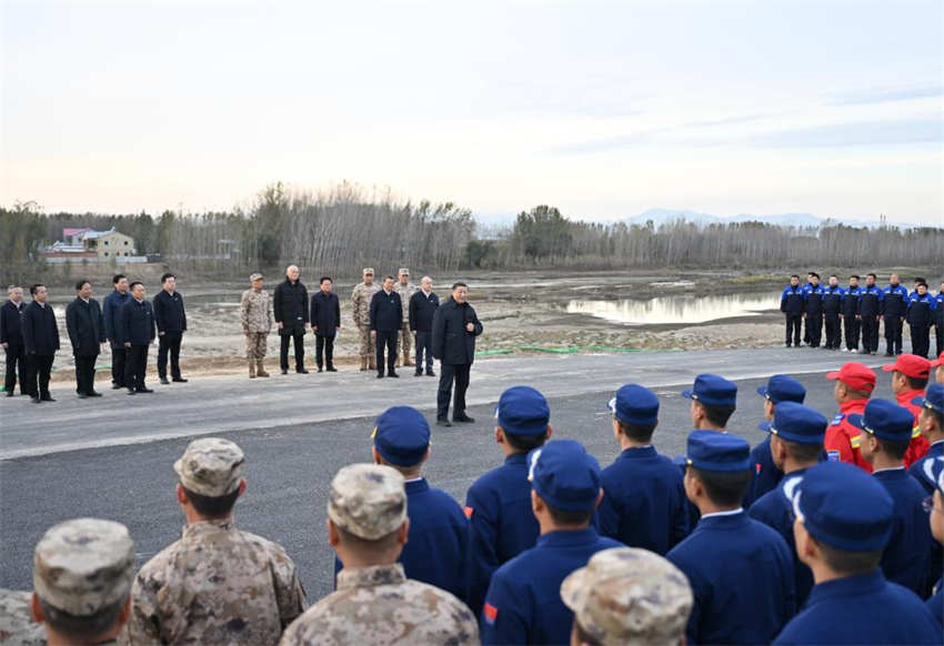 Xi Jinping inspeciona reconstrução pós-inundação em Beijing e Hebei