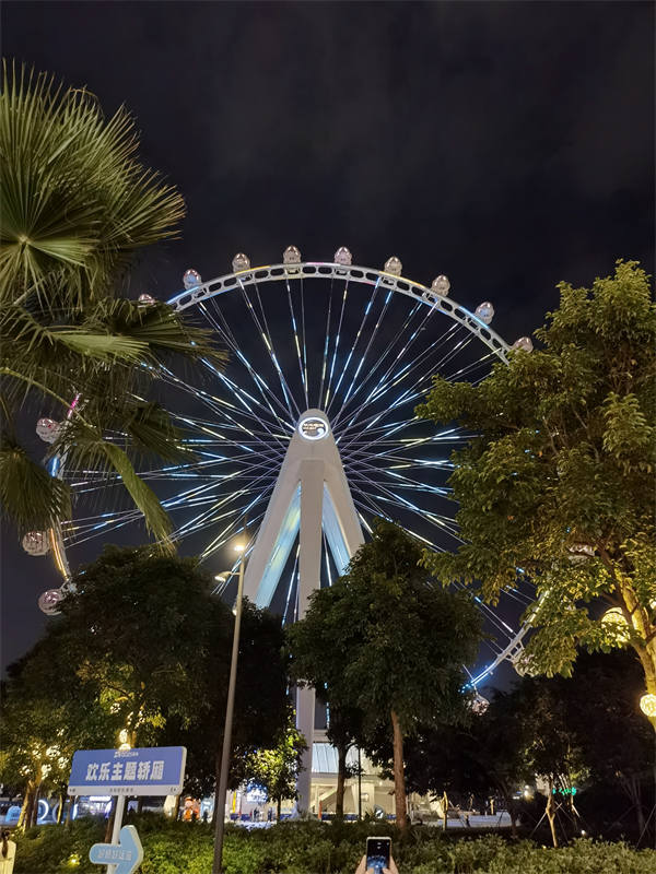 Shenzhen: roda gigante Bay Glory oferece vista panorâmica única da cidade