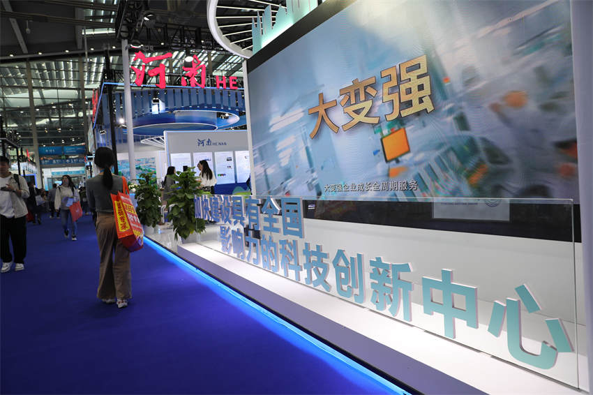 25ª Feira de Alta Tecnologia é inaugurada em Shenzhen