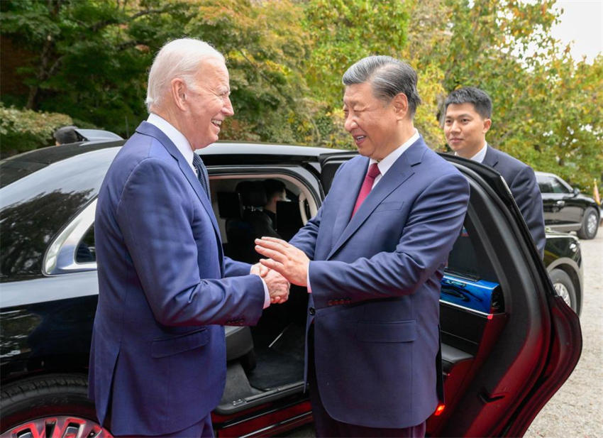 Xi Jinping e Biden falam sobre questões estratégicas críticas para relações China-EUA e o mundo