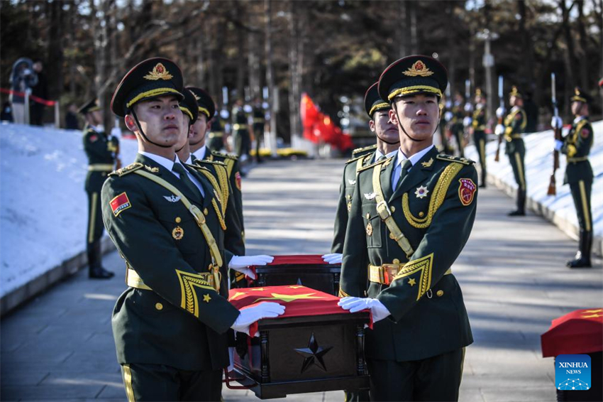 São enterrados em Shenyang restos mortais de soldados dos Voluntários do Povo Chinês retornados da República da Coreia