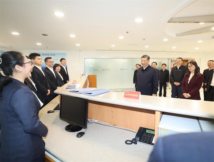 Xi Jinping destaca aceleração da transformação de Shanghai em metrópole internacional socialista moderna
