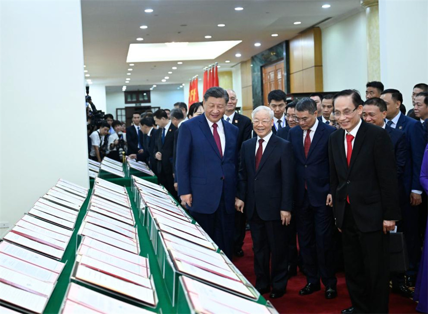 China e Vietnã concordam em construir uma comunidade com futuro compartilhado que possui significado estratégico