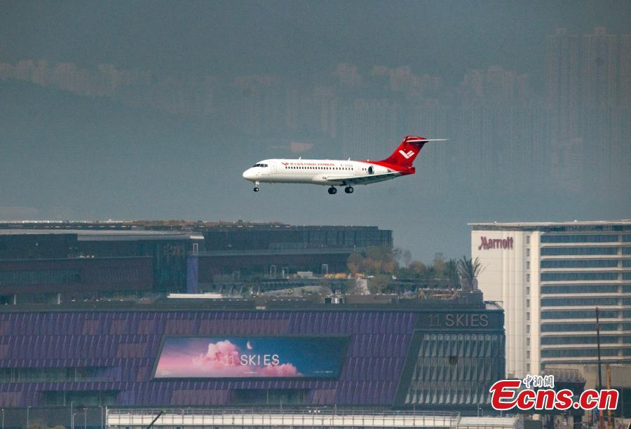 Aviões C919 e ARJ21 desenvolvidos na China fazem primeira viagem a Hong Kong